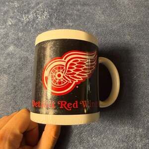 Vintage Detroit Red Wings NHL Logo Ceramic Coffee Mug